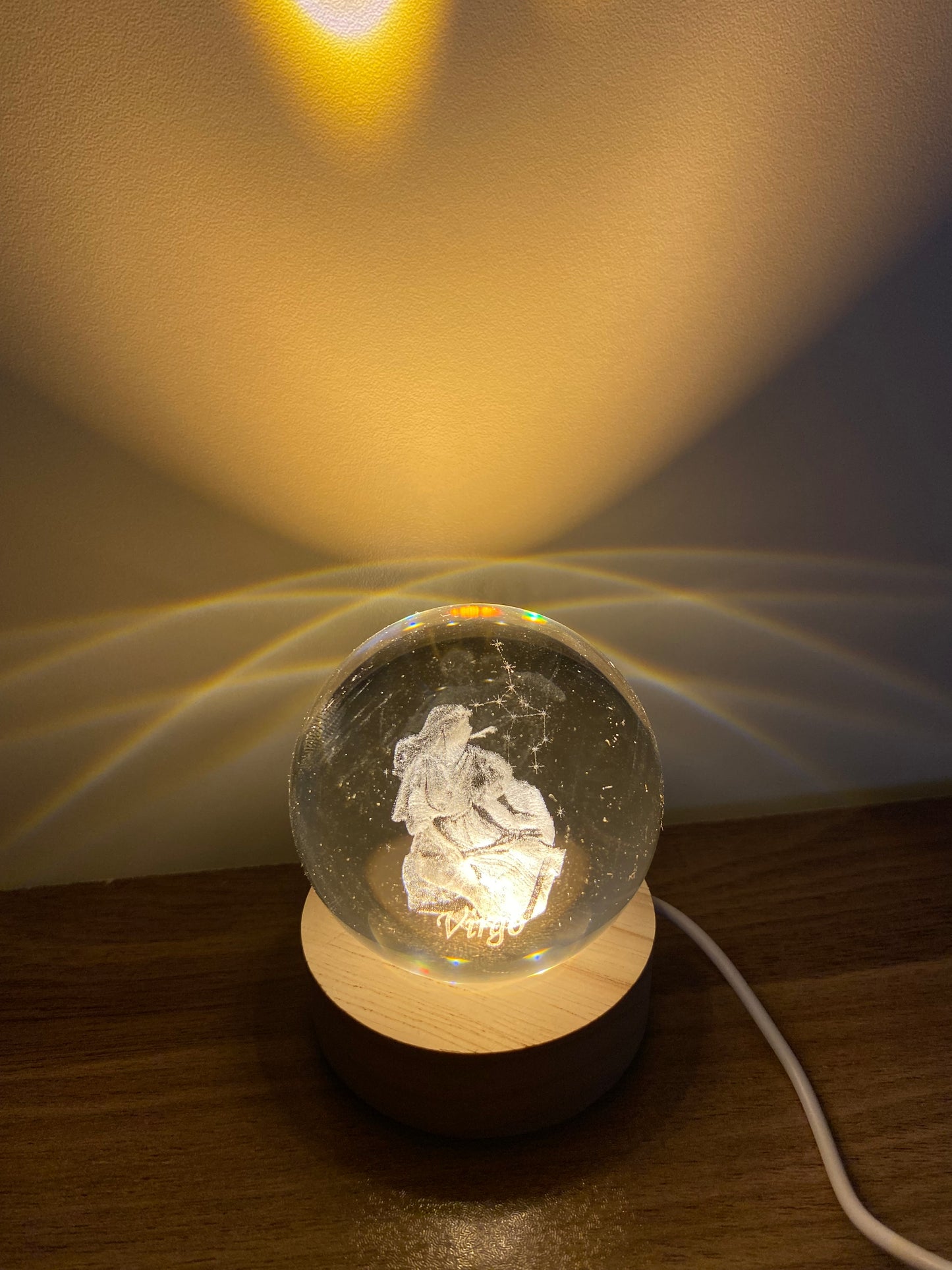 Sehrli Kristal Kürə Lampası