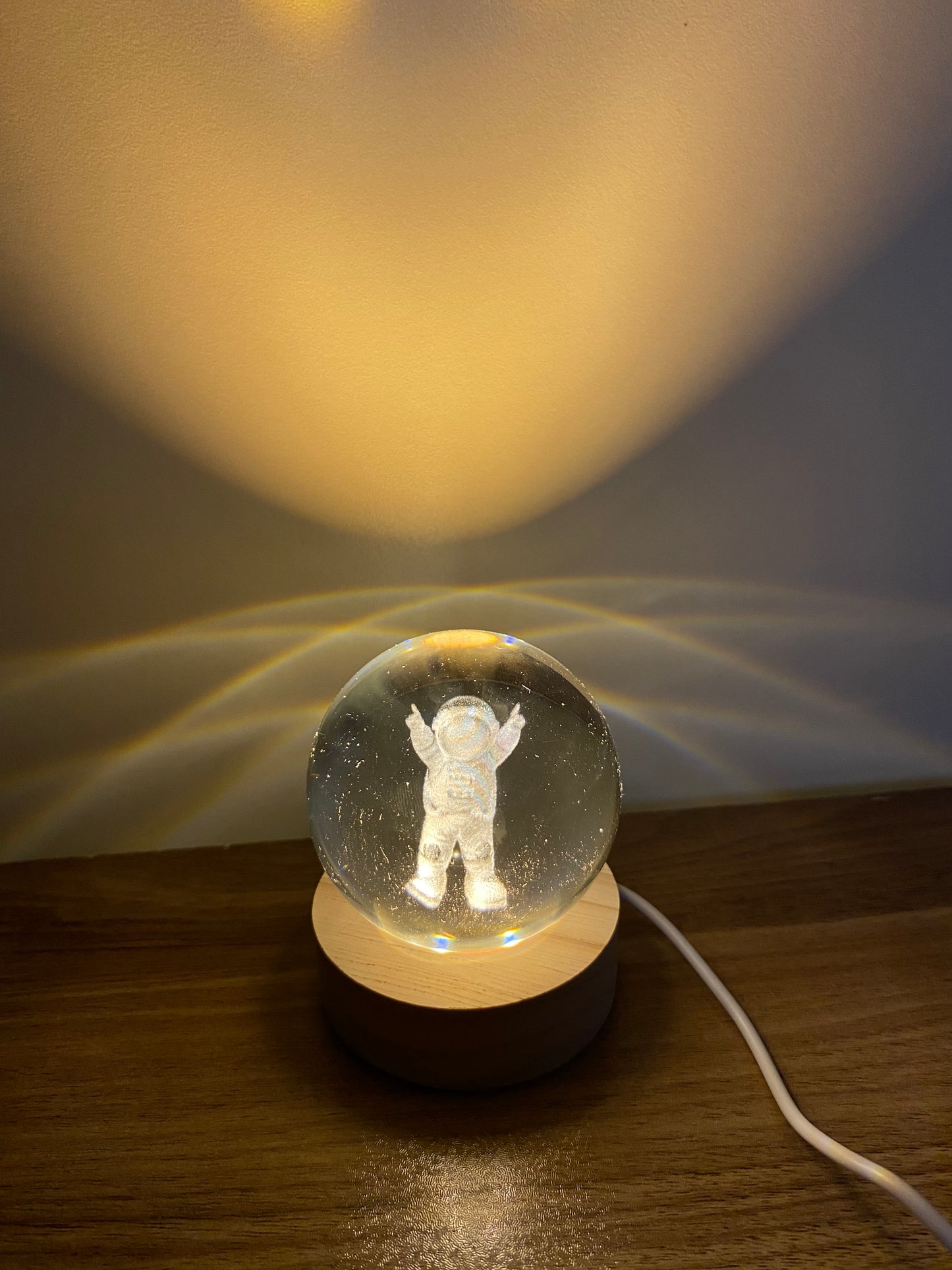 Sehrli Kristal Kürə Lampası